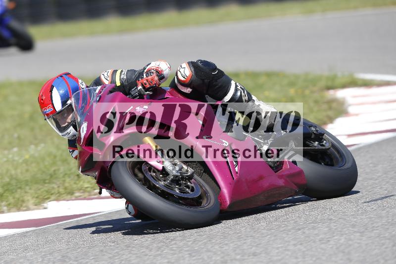 /Archiv-2025/48 25.08.2025 Cornu Master School ADR/rot-rouge/0